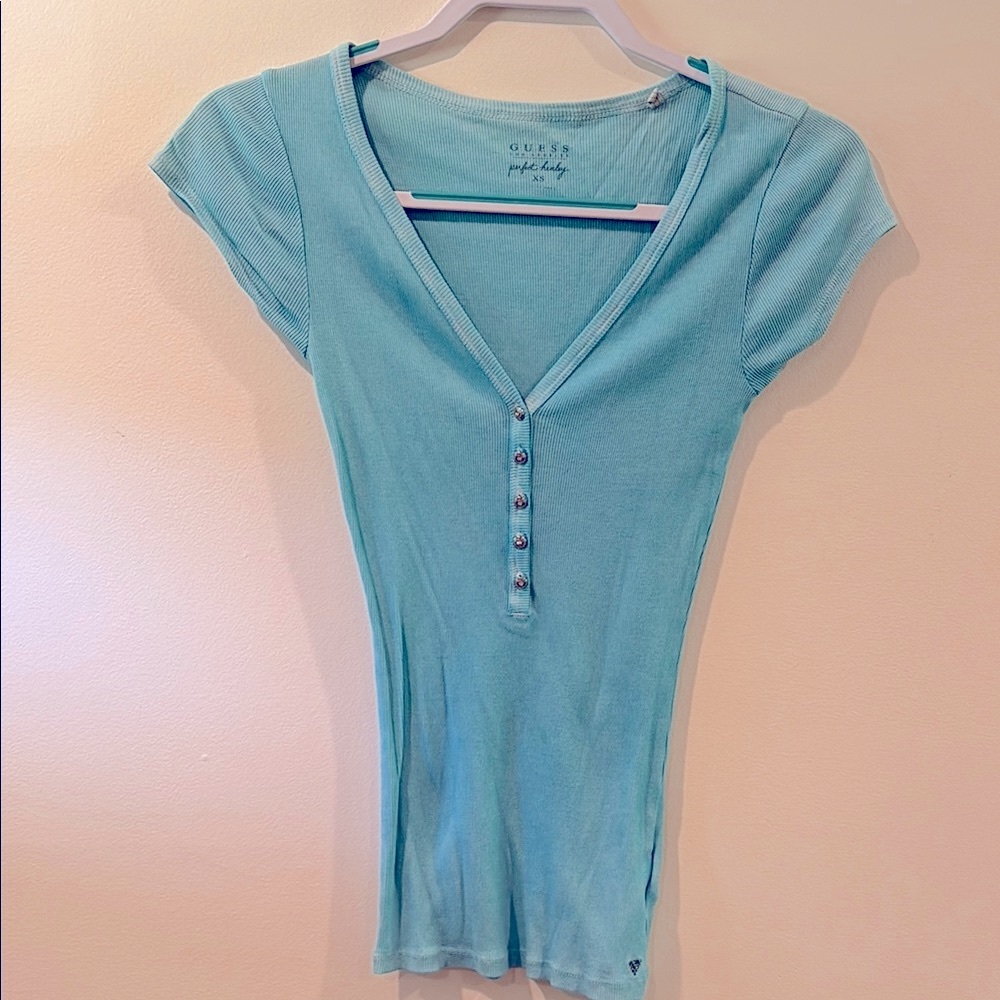 Guess Green Fitted Buttoned Short Sleeve Tee